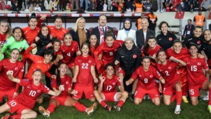 A Milli Kadın Futbol Takımımız adeta tarih yazdı